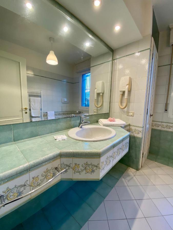 Villa Alda Suites & Rooms Cervia Ngoại thất bức ảnh