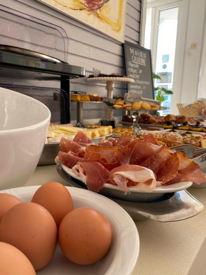 Villa Alda Suites & Rooms Cervia Ngoại thất bức ảnh